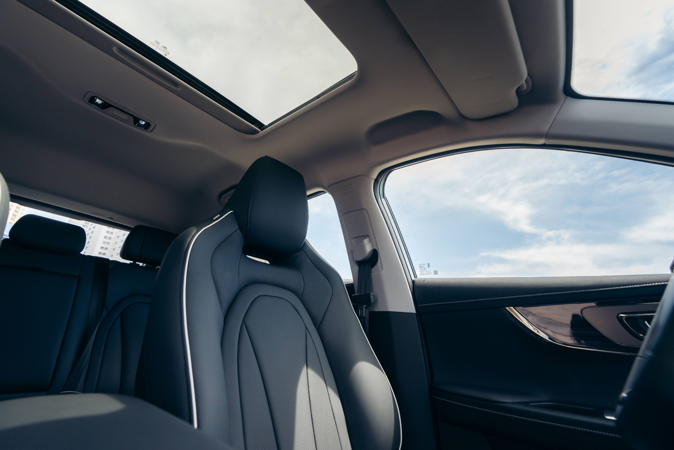 o5-shs-h_LC107244-scaled